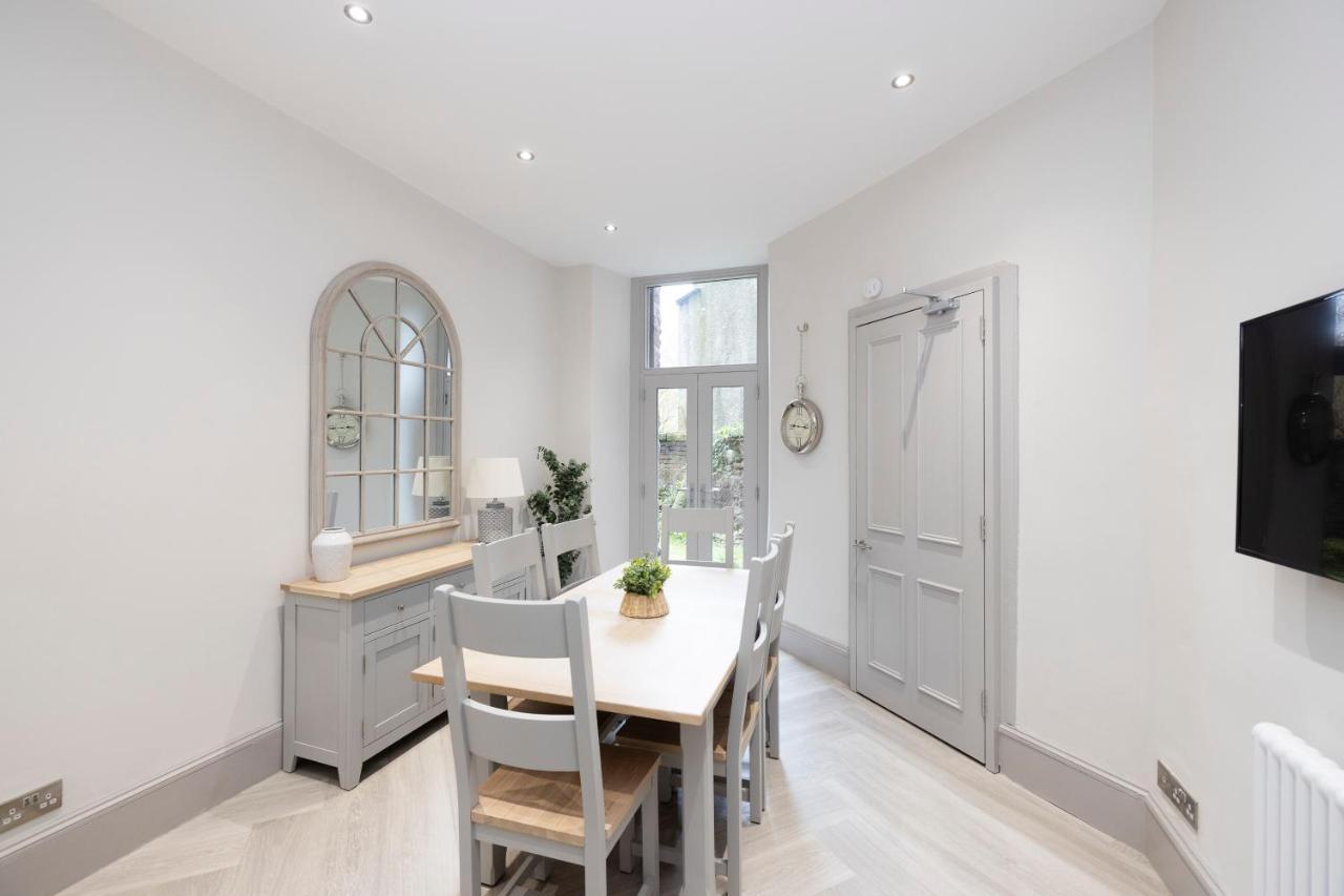 Stylish 3-Bedroom Edinburgh City Getaway 외부 사진